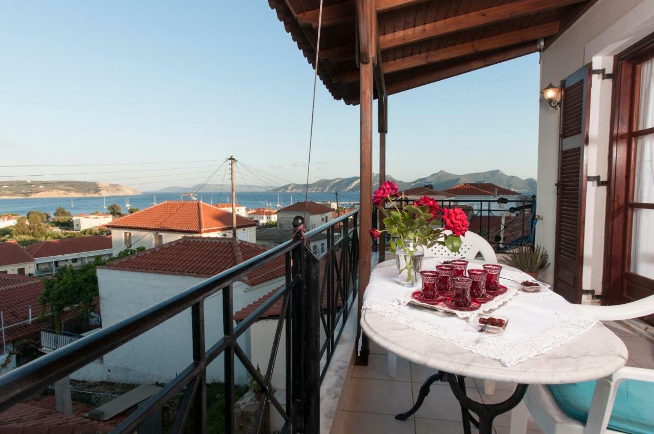 The House Of "Angelina", Magnificent View Of The Sea Apartment เมโธนี ภายนอก รูปภาพ