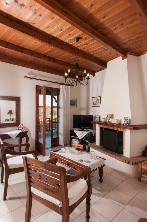 The House Of "Angelina", Magnificent View Of The Sea Apartment เมโธนี ภายนอก รูปภาพ